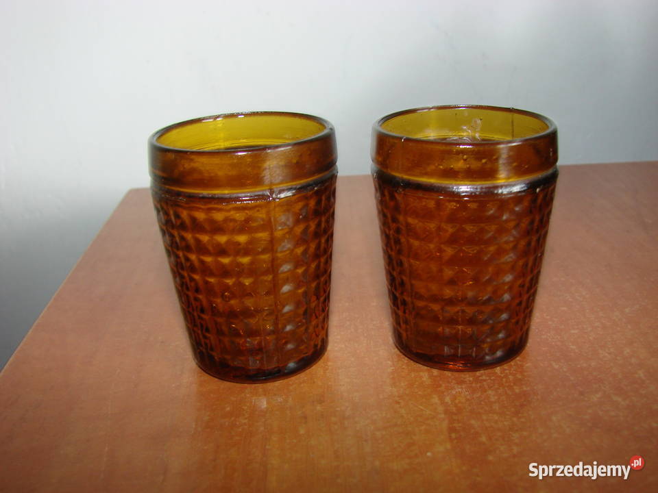 szklany miodowy kieliszek PRL Pruszcz Gdański