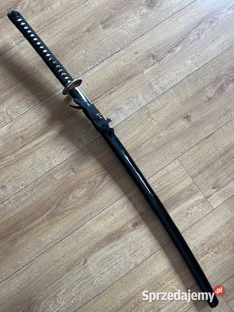 Katana miecz samurajski wykonany współcześnie