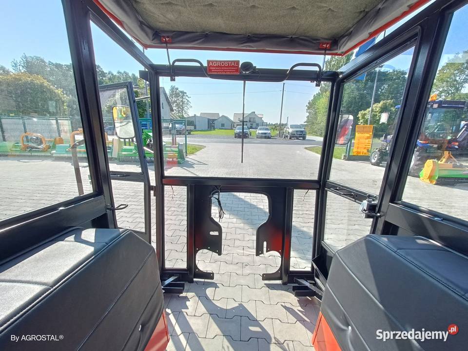 KABINA URSUS C330 SZYSZKA z błotnikami Tarnogród