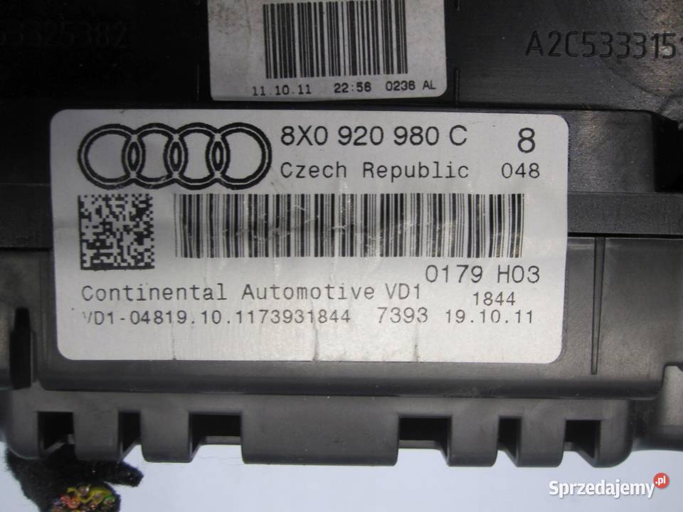 AUDI A1 SLINE 12r licznik zegary ANGLIK