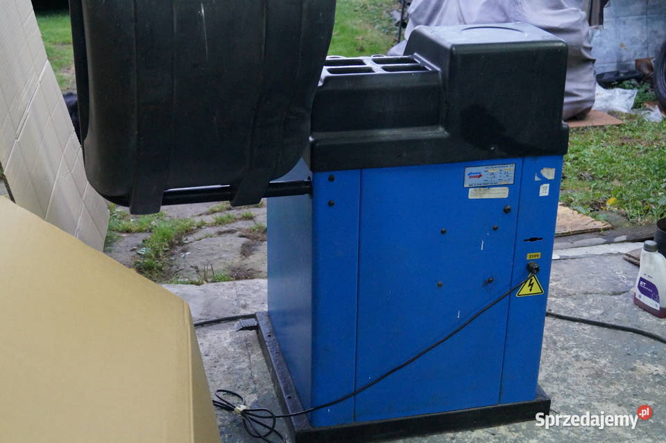 Wyważarka do kół samochodowych Variant Service Piaski