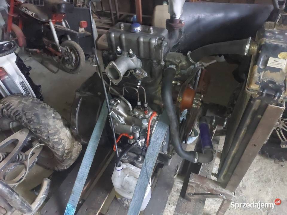 Silnik c 328 Części i akcesoria motocyklowe Szczyrzyc