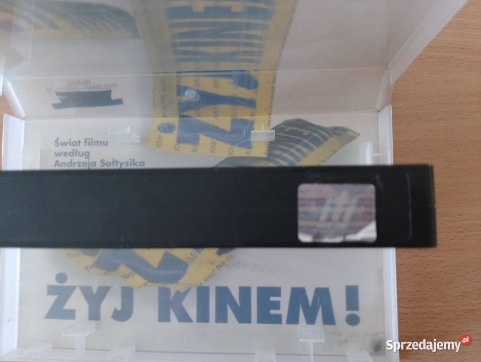 Kaseta video VHS z filmem POD PRESJĄ D Moore A Oborniki