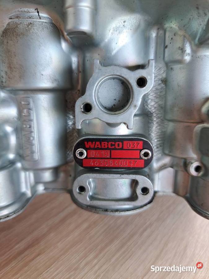 Zawór sterujący wysokością Wabco 4630840017