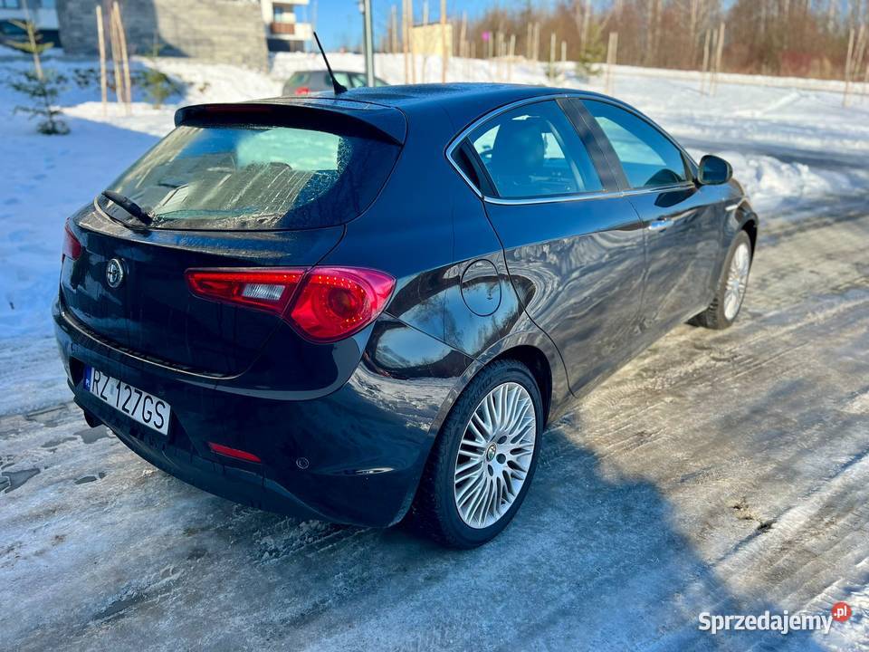 Alfa Romeo Giulietta 14 TB Progression Rok produkcji 2010 Rzeszów