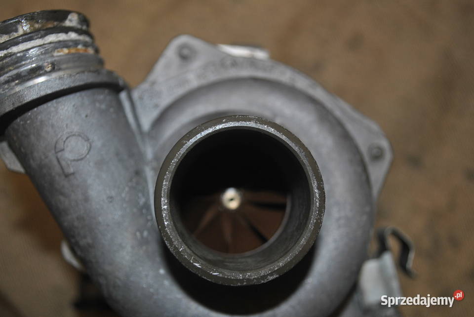 Pompa wody BMW N52B25 N52B30 E90 E60 E63 E64 osobowe Poręba