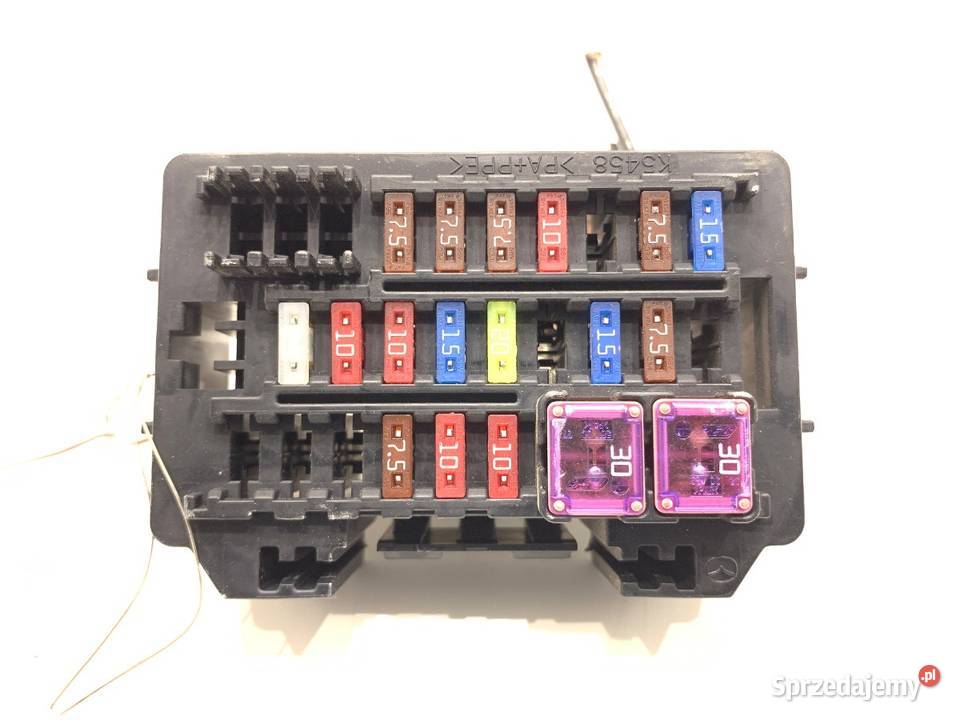 SKRZYNKA BEZPIECZNIKÓW MAZDA CX9 SUV 37 277 osobowe