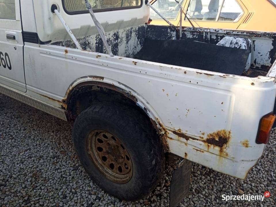 Suzuki Samurai 1989 Wołów
