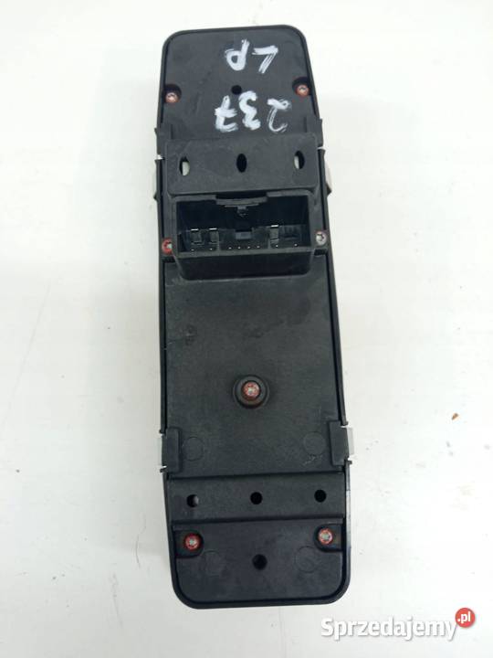 PRZEŁĄCZNIK SZYB LEWY PRZÓD 68231806AA Jeep Rok produkcji 2014