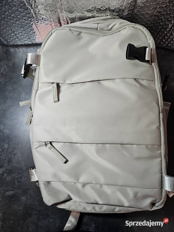 Plecak podróżny kabinowy 45x30x20 z USB idealny Sieradz