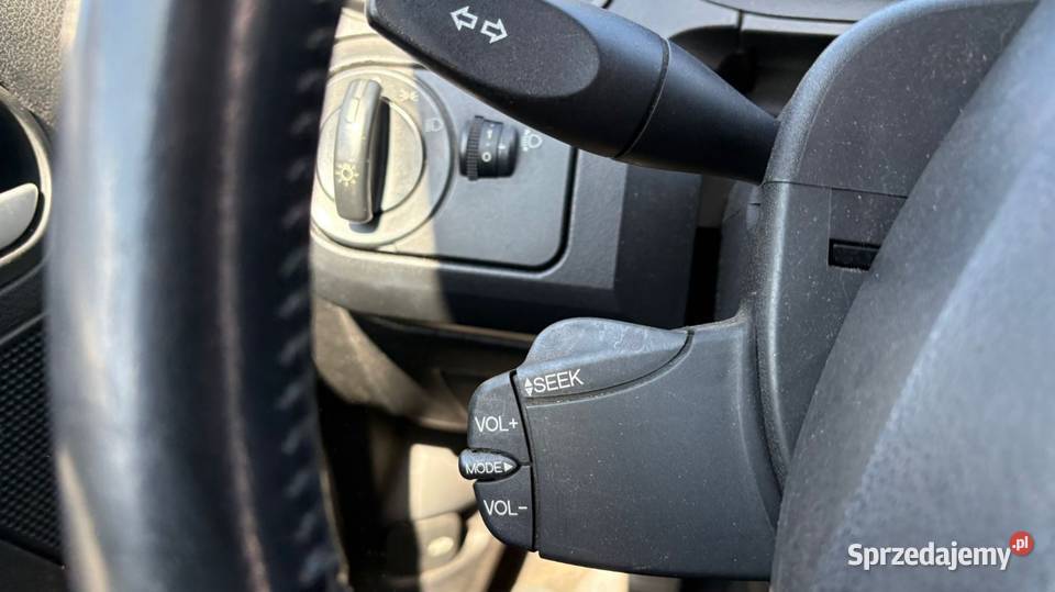 Ford Fiesta 2004 14 benzyna clima sprawa benzyna Chodzież