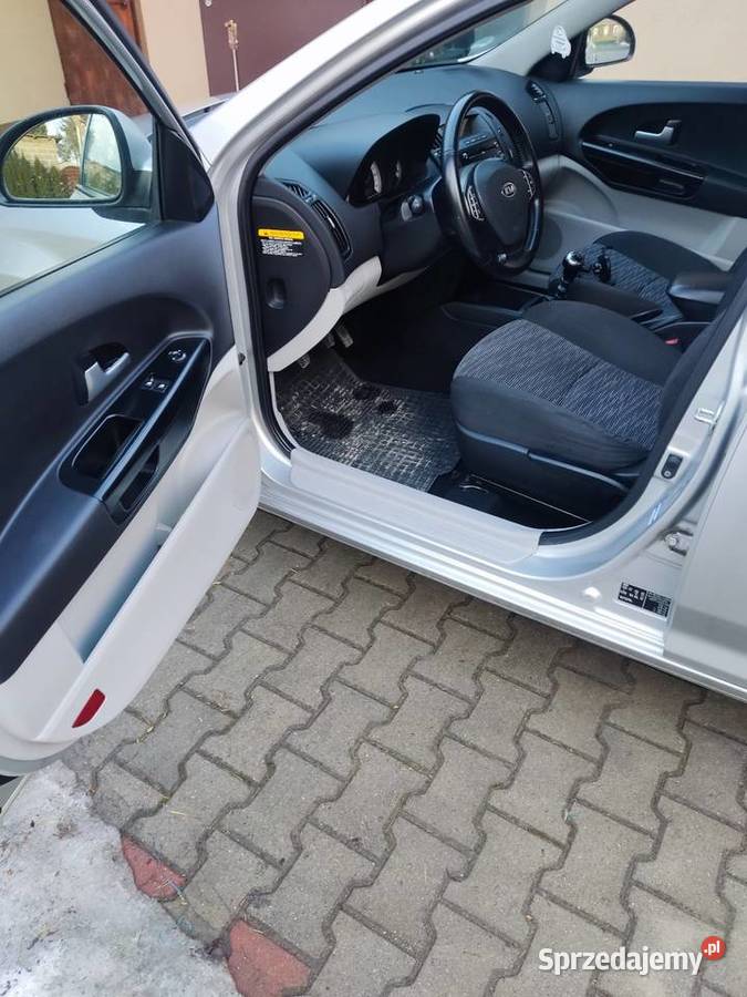 Kia Ceed 14 benzyna 97 wyposażenie VW AUDI SKODA śląskie sprzedam