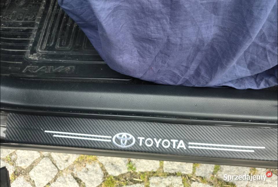 Sprzedam prywatną toyote rav 4 51000km Bodzentyn sprzedam