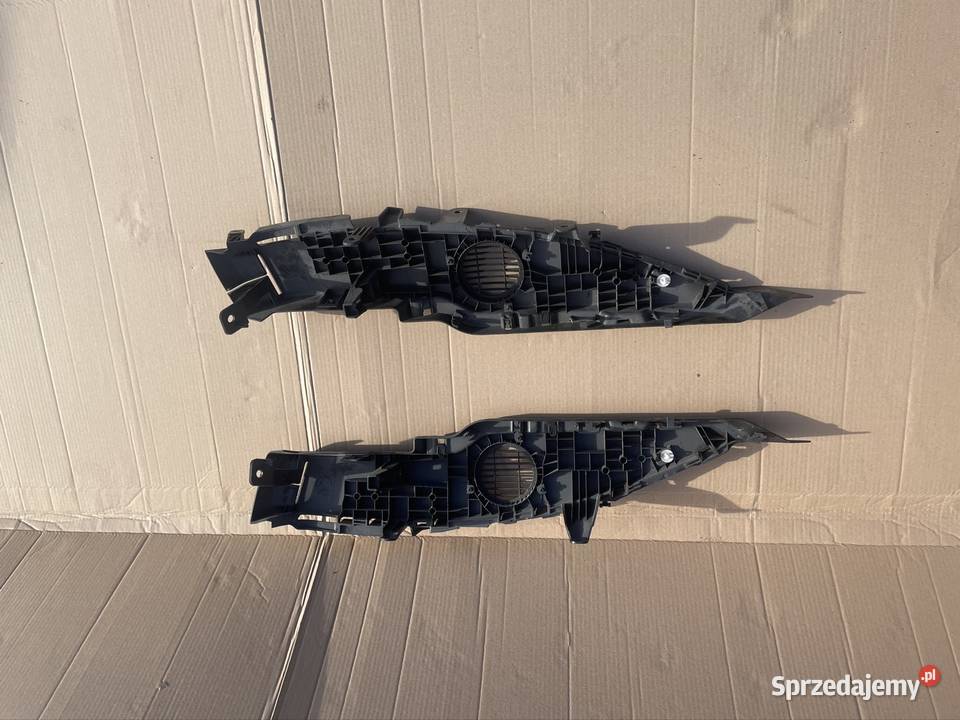 Osłona plastik tapicerka lewa prawa bmw x1 e84 sprzedam