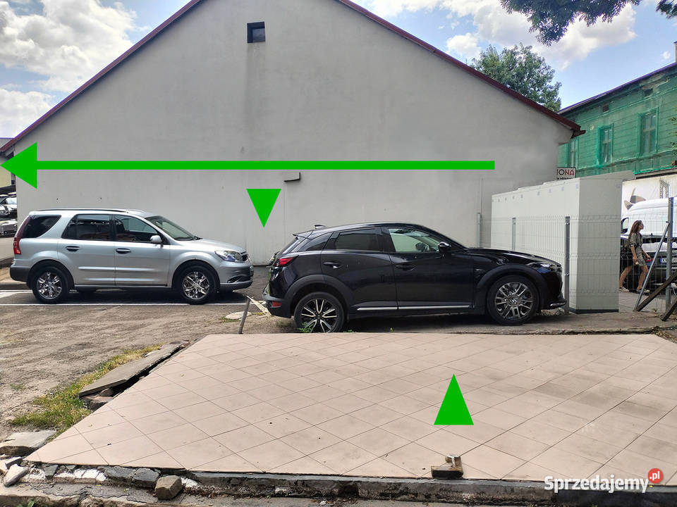plac centrum Wadowic pod FOOD TRUCK Wadowice asfalt