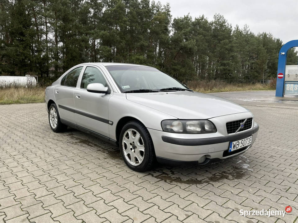 Volvo S60 24 Turbo 200 2001r Z Automatyczną klimatyzacja