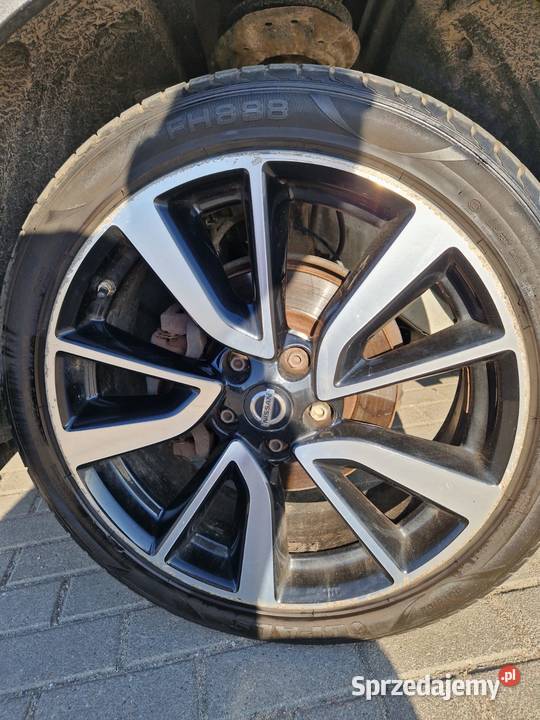 NISSAN QASHQAI 16 DCI TEKNA 130 SKORY ASYSTENT Rok produkcji 2015 Łomża