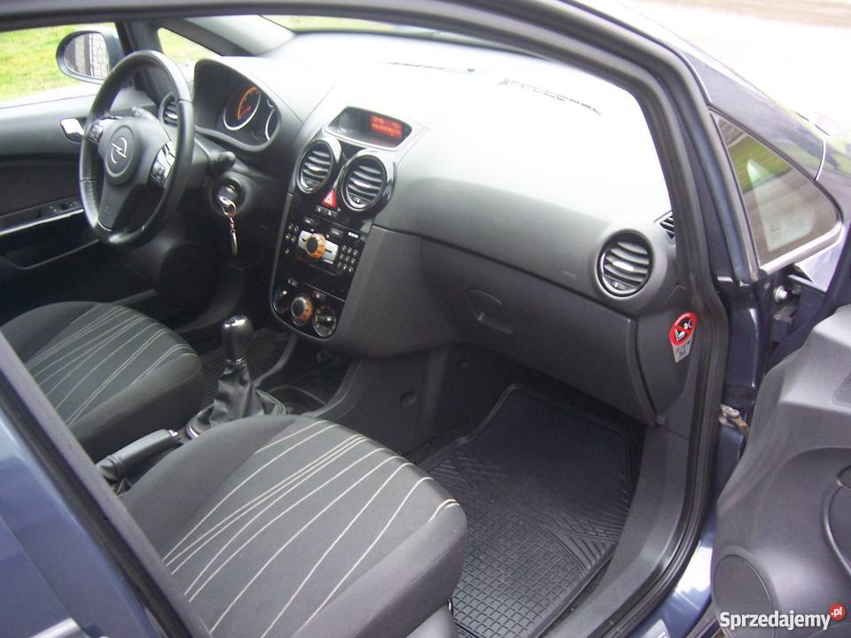 Opel Corsa Limitowana wersja 111 Śliczna Z immobilizer Pilica sprzedam