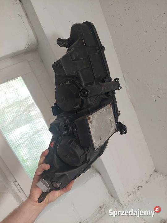 Lampa Xenon Peugeot 607 lewy przód lewe