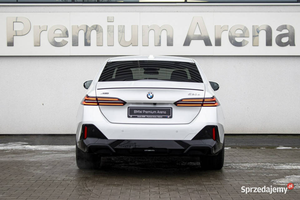 BMW 520 520d xDrive Limuzyna Dostępny ręki G60 Rok produkcji 2025 Łódź