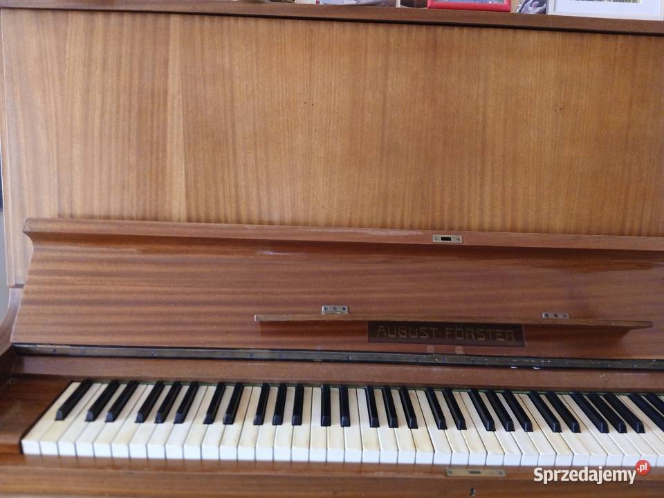 Sprzedam pianino w stanie Instrumenty klawiszowe i MIDI Gliwice