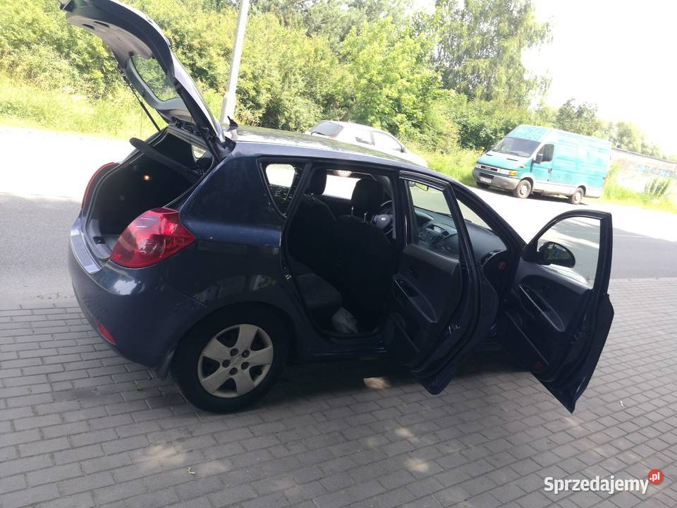 KIA CEED5drzwi r2007poj 20d skrz manual Ważne autoalarm Cee'd Elbląg