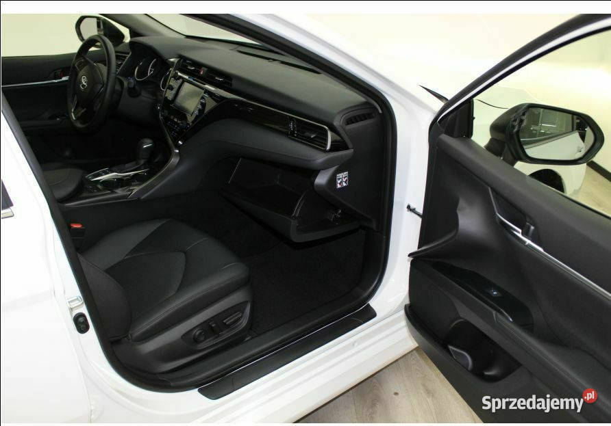Toyota Camry 25 Hybrid Business Edition 2487cm3 Camry