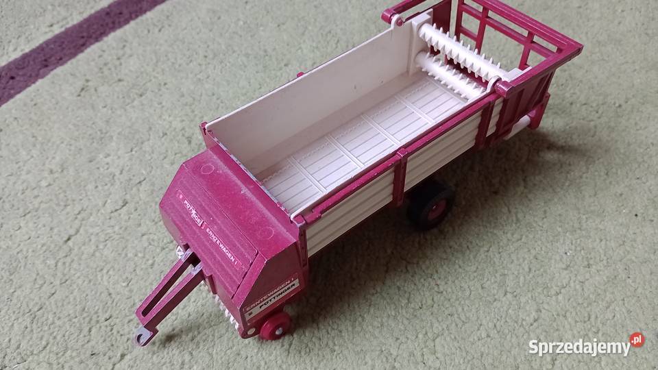 Modele Britains ciągniki maszyny 132 Gdów