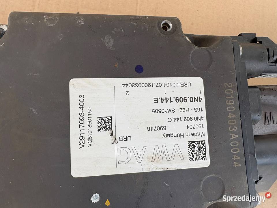MAGLOWNICA Audi A6 4N0909144E uszkodzona Łuba Druga