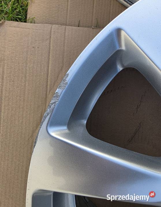 Felgi opel corsa F 65X16 16 ET38 4X108 651mm Steklno sprzedam