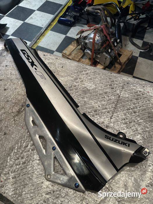 Suzuki GSX 750 F GSXF 750 Zadupek Prawy Bok Pozostałe Poznań sprzedam