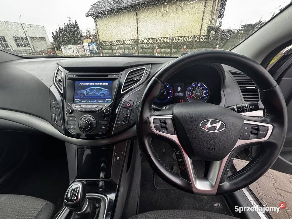 Hyundai i 40 17 diesel zarejestrowany Anglik elektrycznie ustawiane fotele Żyrardów