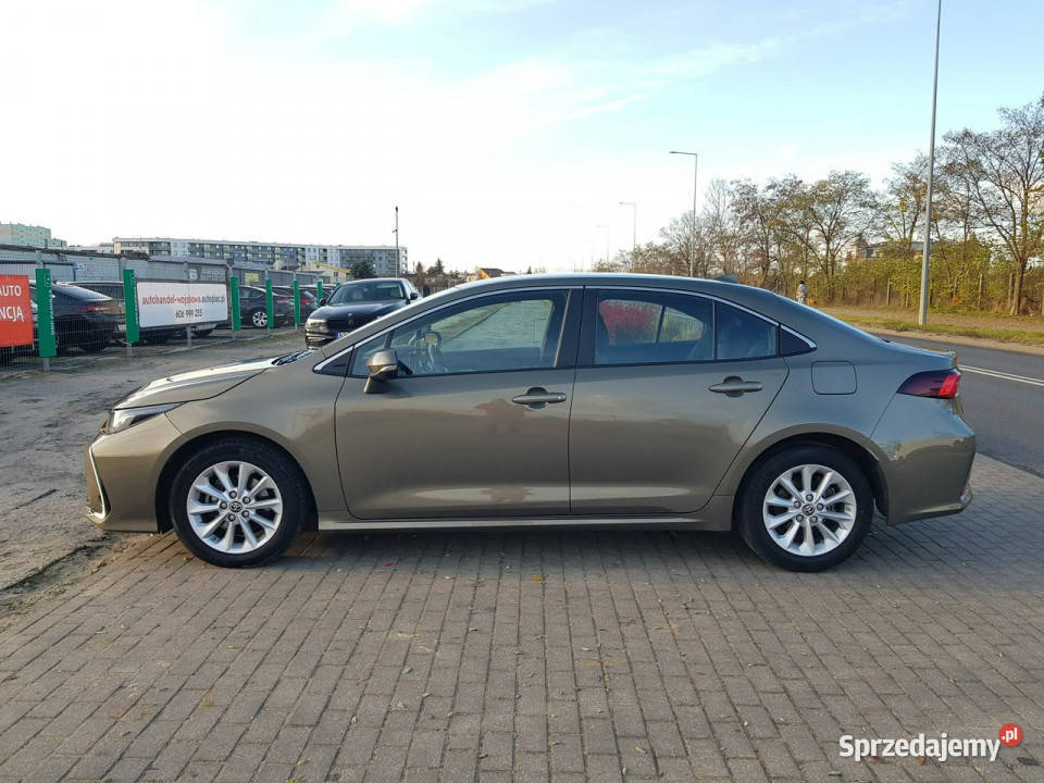 Toyota Corolla 15 Benzyna Salon Polska 125KM kujawsko-pomorskie Włocławek sprzedam