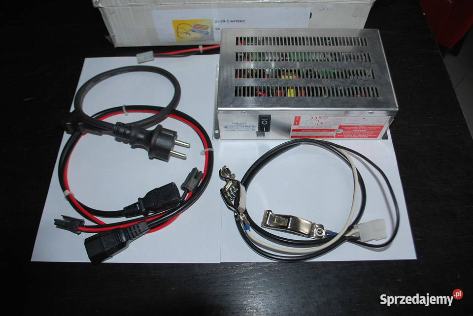 Przetwornica zasilacz 230V12V do kempingu Grzebowilk
