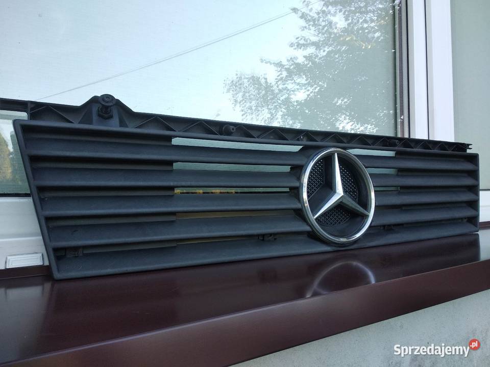 Mercedes Benz MB100 W631 grill atrapa przednia Sieradz