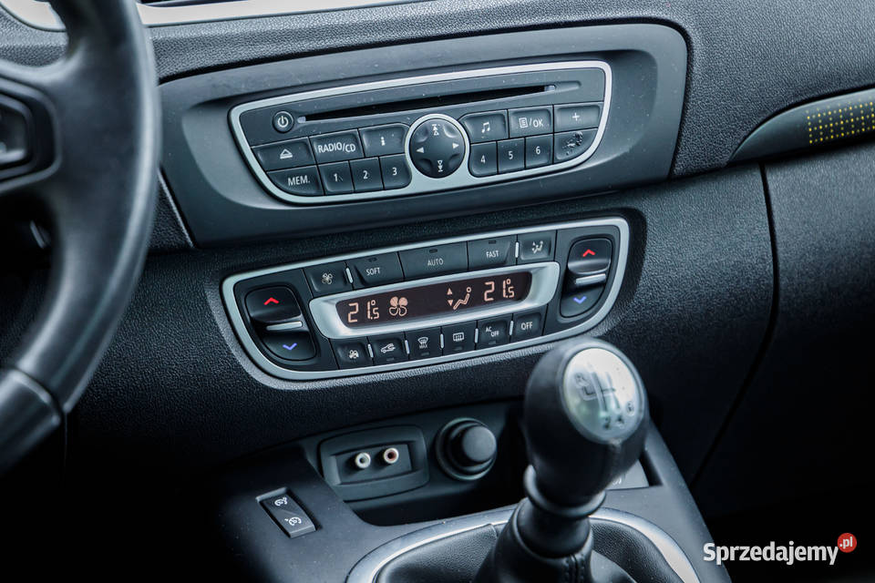 Renault Scenic III 16 BenzynaGaz Koła zimowe 4/5 Scenic świętokrzyskie sprzedam