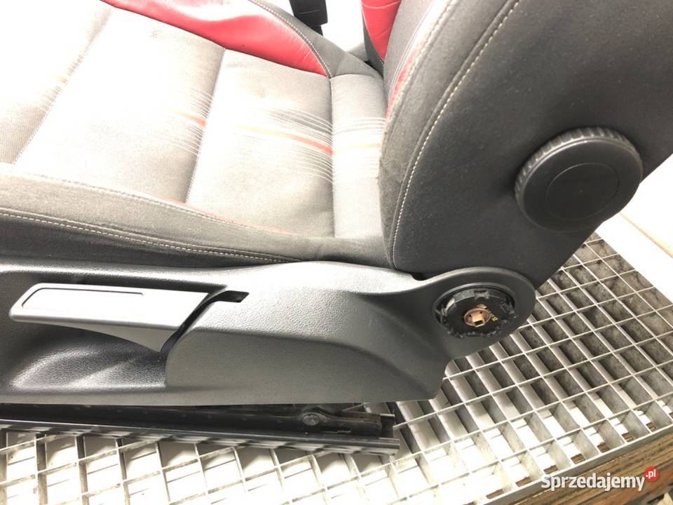FOTELE KANAPA KOMPLET VW GOLF VI Kombi 0914 osobowe podkarpackie