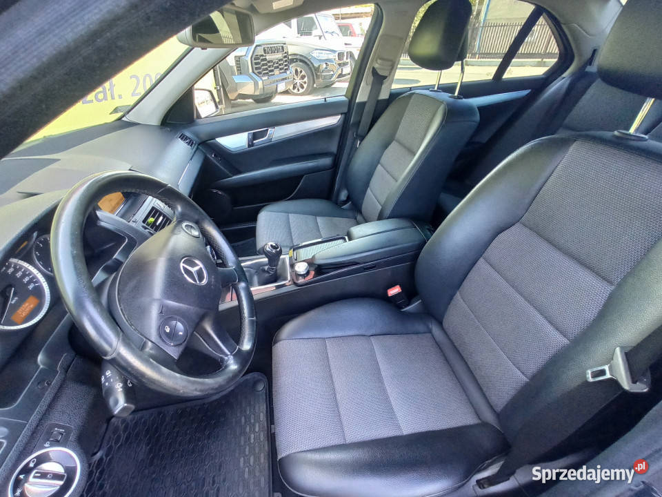 MERCEDESBENZ CCLASS srebrny