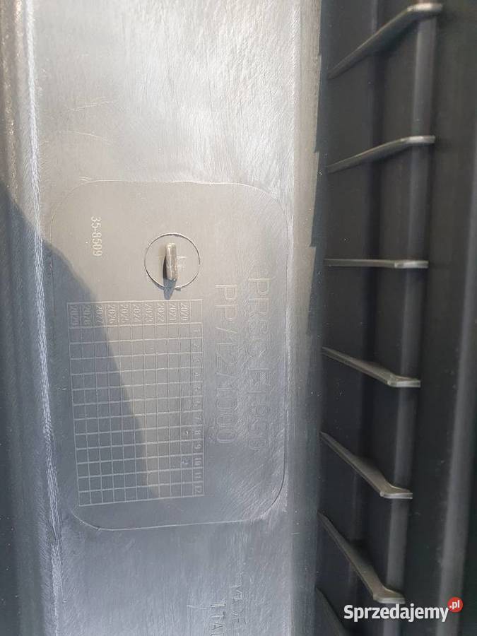 Listwa zderzak tył środek Ducato Boxer Nowa oem Karoseria Słupia sprzedam