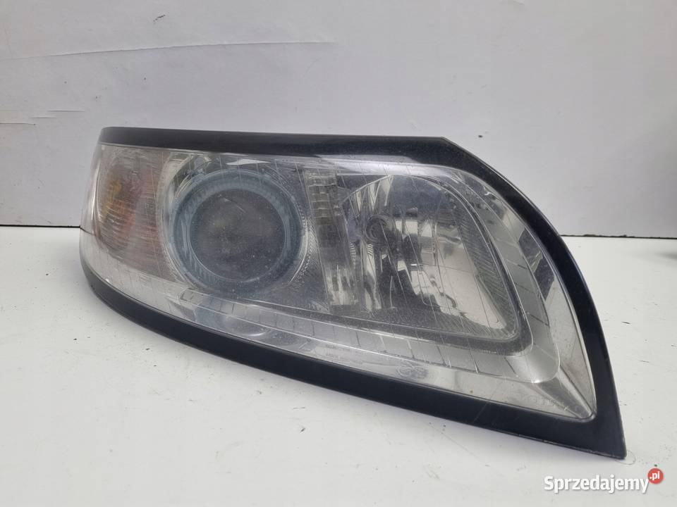 LAMPA PRAWA Volvo S40 II V50 LIFT PRZEDNIA prawy osobowe Rudka