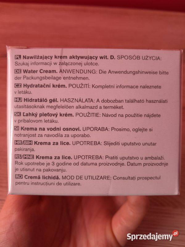 Nawilżający krem aktywujący wit D Avon Anew 50ml