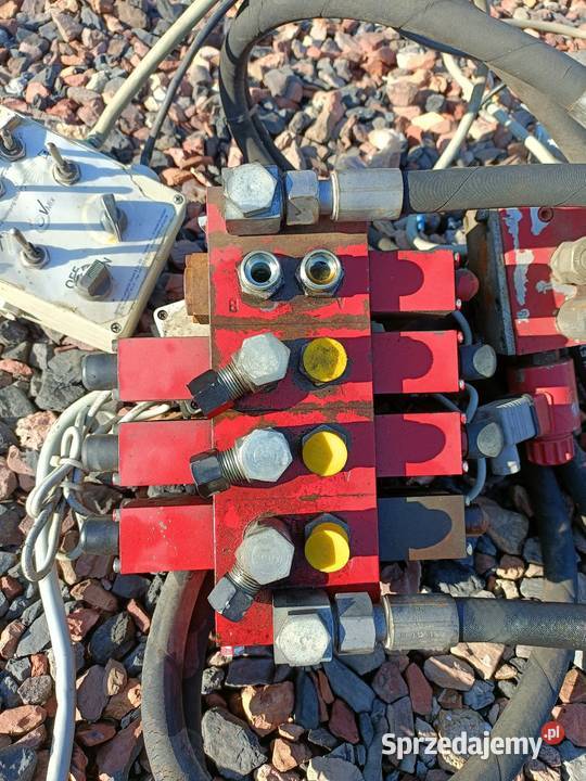 4sekcyjny rozdzielacz ze sterownikiem Racibórz