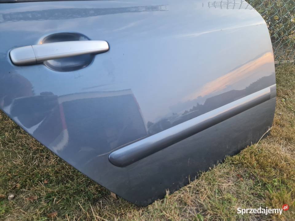 Drzwi prawy tył Peugeot 307sw EZWD osobowe sprzedam