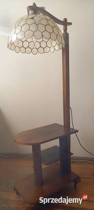 Lampa podłogowa w stylu Art Deco na kółkach