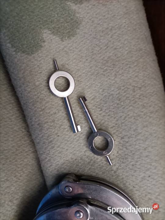 Sprzedam kajdanki kelmet