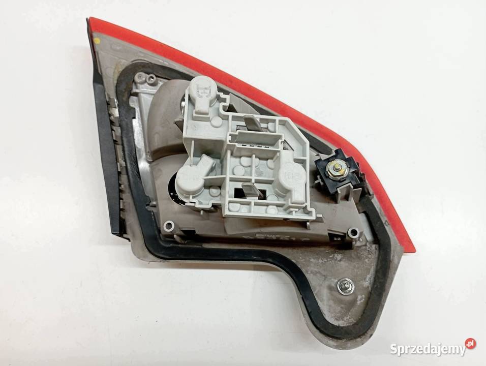 LAMPA TYŁ W KLAPĘ PRAWA 5D HB Ford Mondeo Mk4