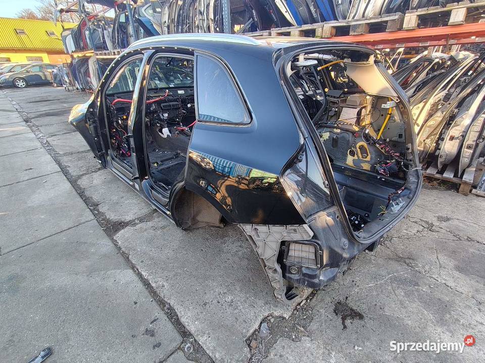 KAROSERIA ĆWIARTKA BŁOTNIK TYŁ LEWY PRAWY PRÓG sprzedam