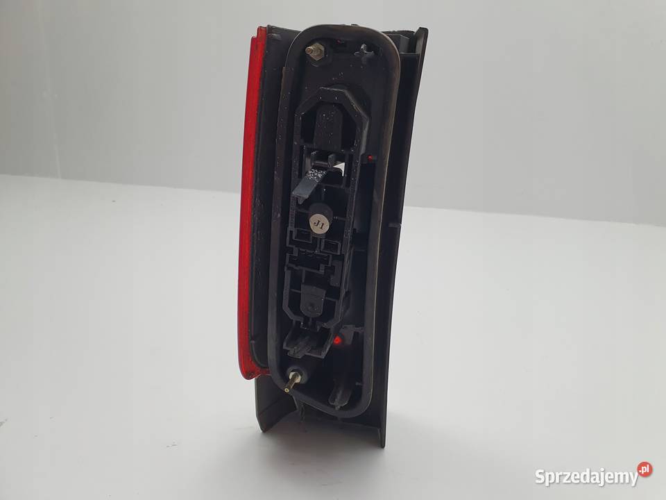 LAMPA PRAWA Volvo V70 I XC70 9606r TYLNA prawy osobowe lubelskie Chełm
