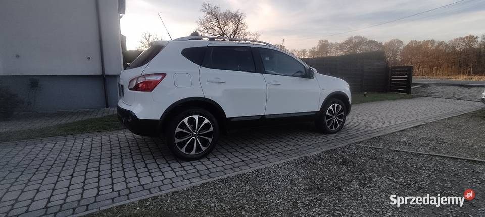 Nissan Qashqai opłacony bezwypadkowy elektryczne szyby sprzedam