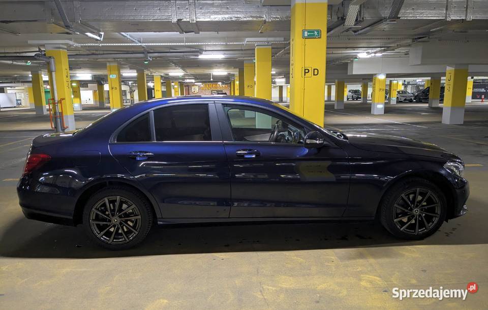 MERCEDESBENZ C Klasa C 180 CGI BlueEff Warszawa